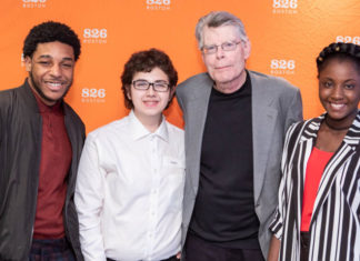Stephen King a encouragé les jeunes écrivains au gala de l’association 826 Boston stephen king gala 1000 stories 826 boston